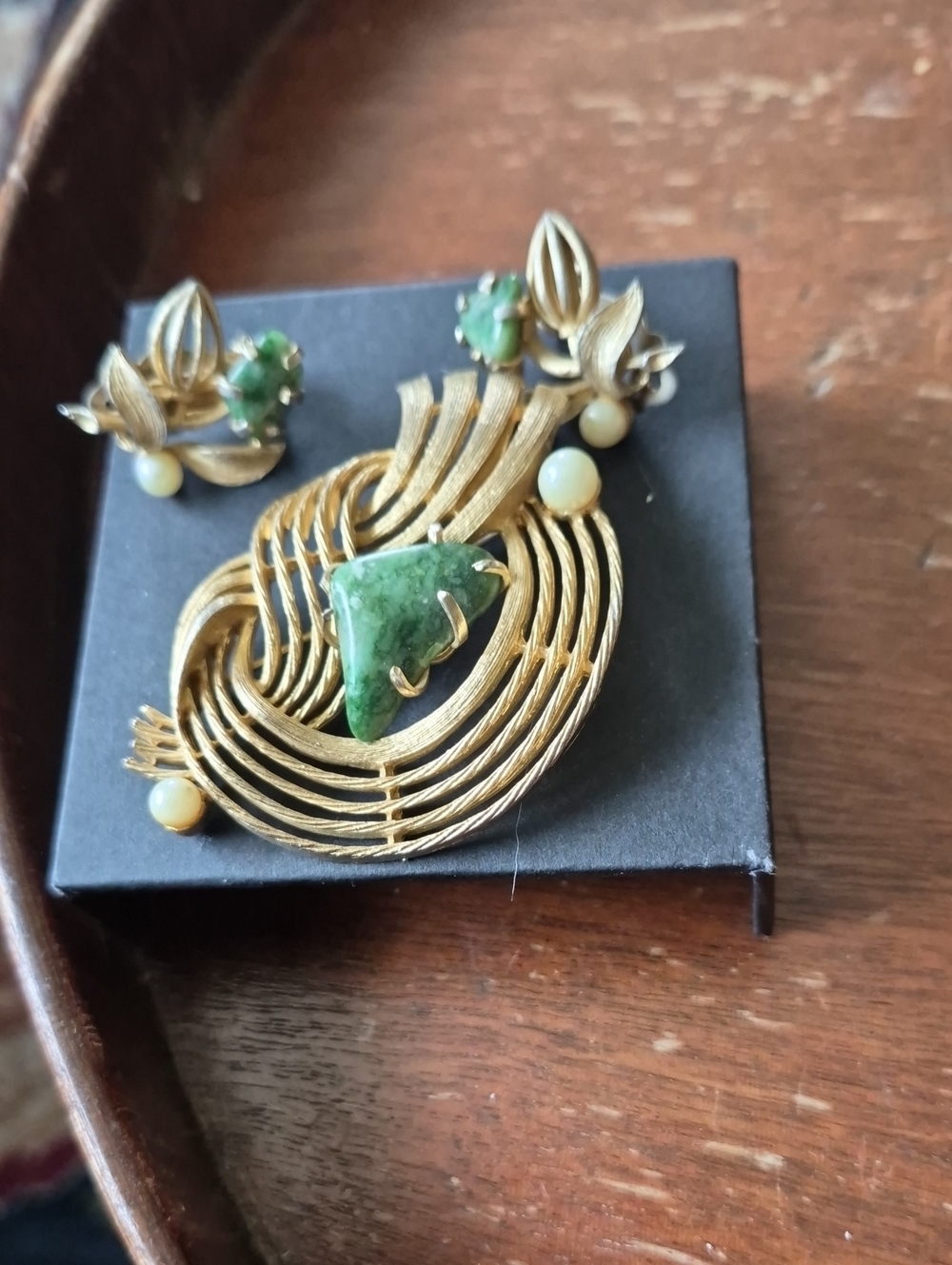 Lisner Gold-Tone Green Stone Floral Brooch and Earring Set